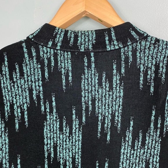 Ming Wang Black and Cyan Embroidered Cardigan m7. - Picture 7 of 9